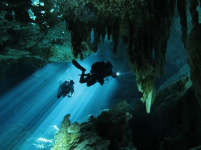 Cenote Dos Ojos