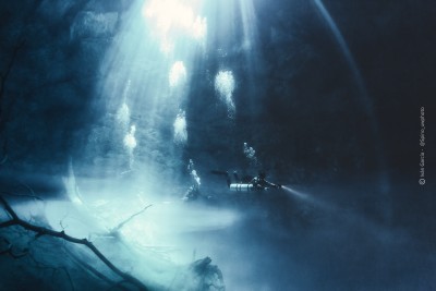 El Pit / Dos Ojos
